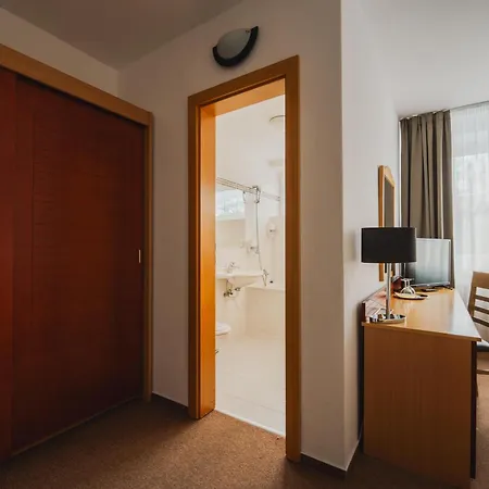 Horec - Depandance Hotela Hubert Vital Отель 3*
